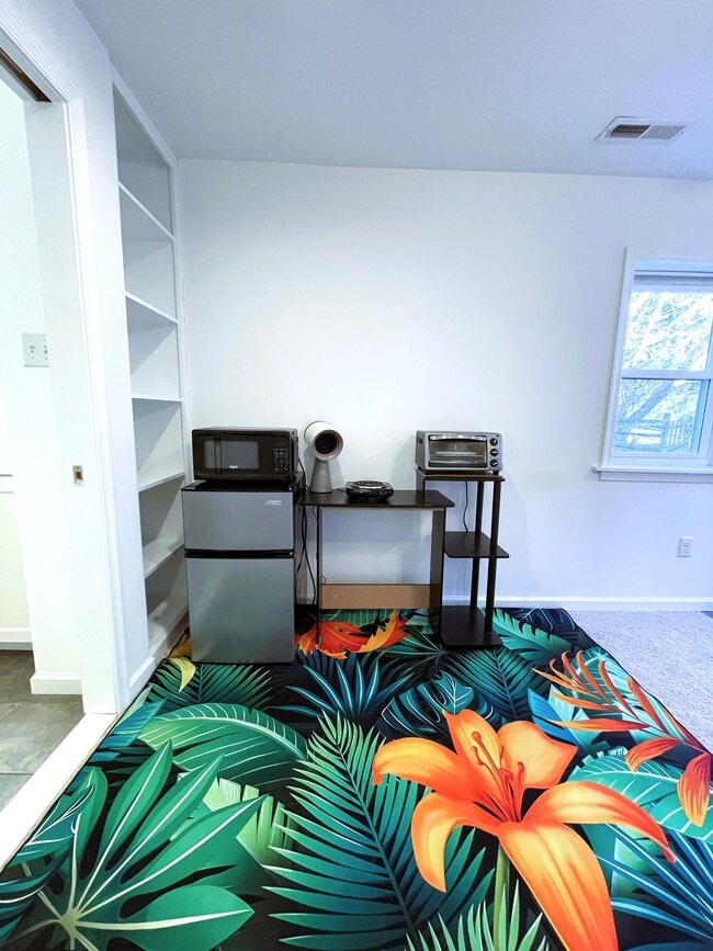 Photo - 3194 St Johns Ln