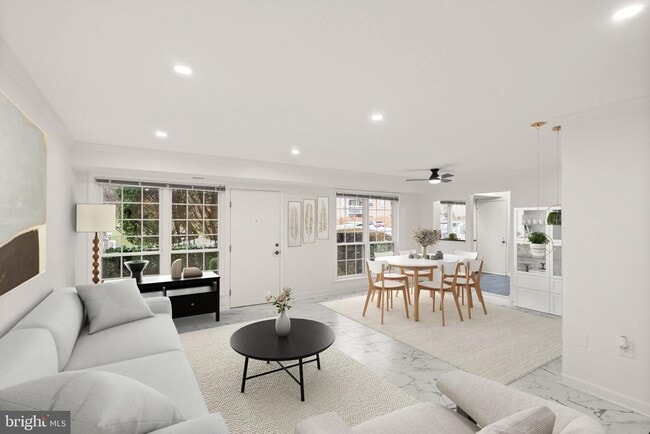 Photo - 1949 Kennedy Dr