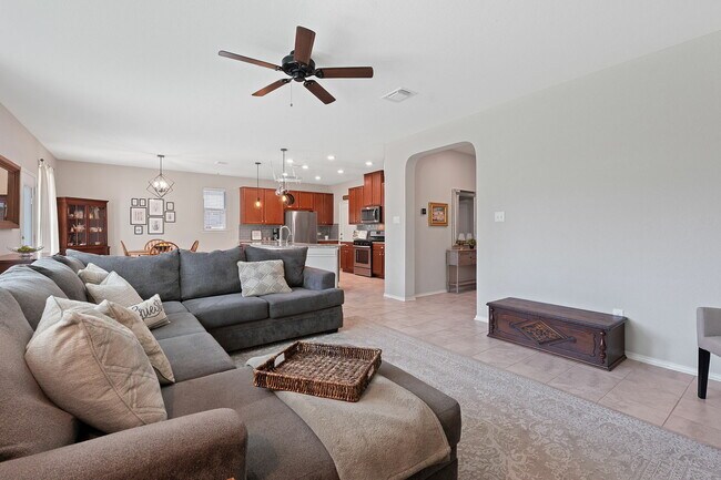 Photo - 476 Sheepshank Dr