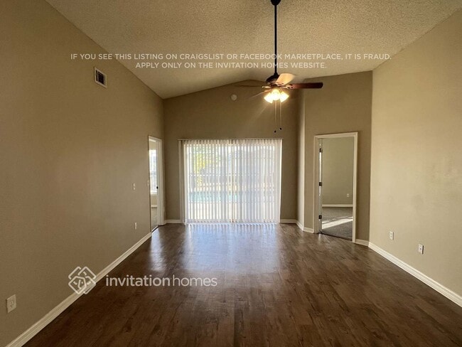 Photo - 1113 Winding Water Way