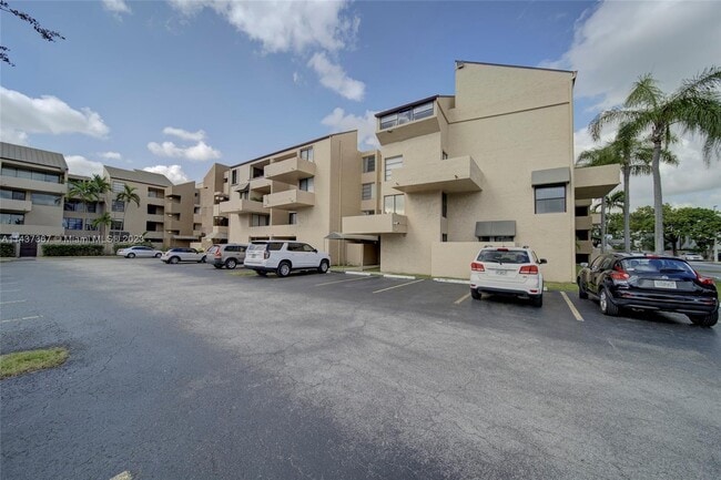 Photo - 10400 SW 108th Ave Unit A407