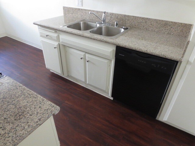 Photo - 447 W Elk Ave Unidad 9