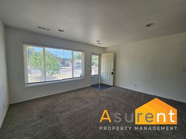 Photo - Spacious 3-Bedroom, 2-Bath Home in Convenient Medford Location