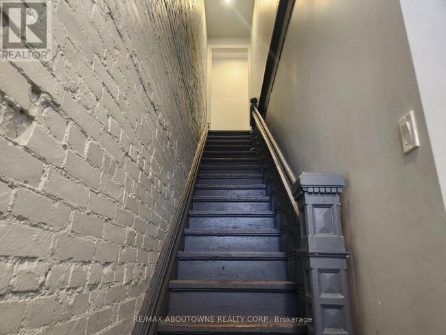 Photo - 498 Main St E Unit 2