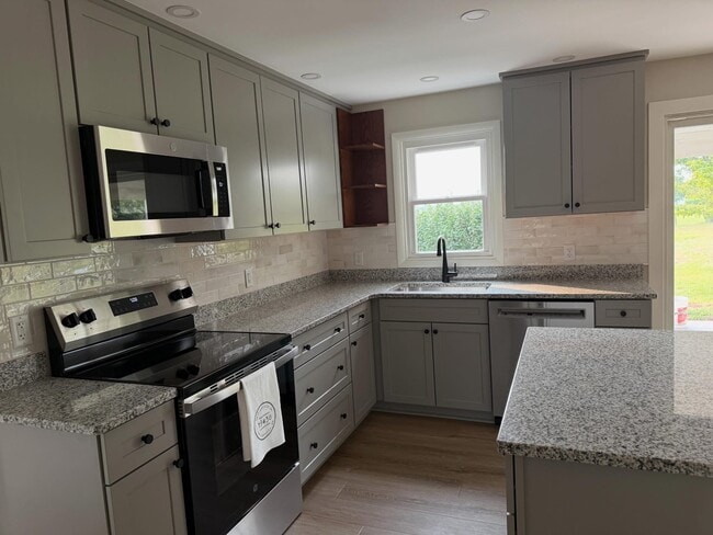 Photo - 223 Orchard Ln