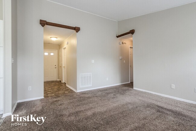 Photo - 6479 Hazelhatch Dr