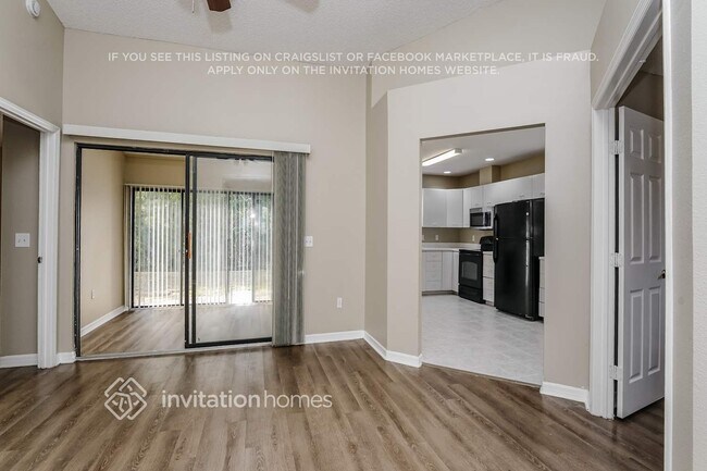 Photo - 653 Middlebury Loop