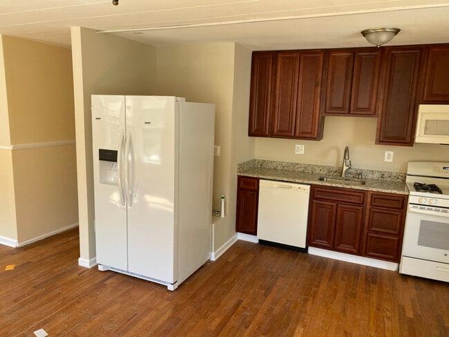 Photo - 2315 Green St SE Unit 2