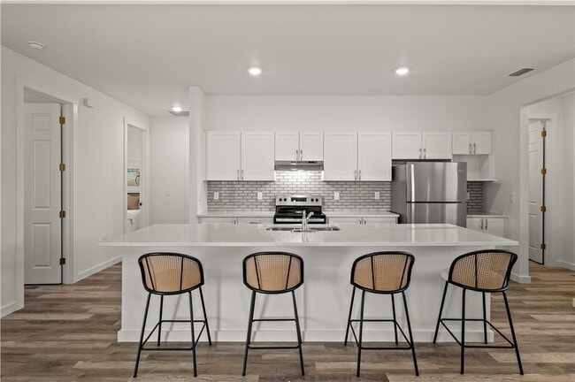 Photo - 1515 Nelson Rd N