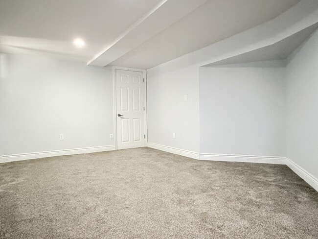 Photo - 1257 Pelissier St