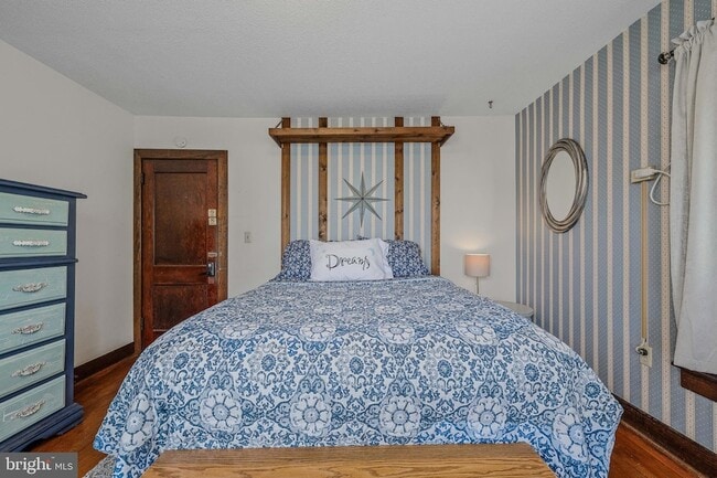 Photo - 184 Wilkes St