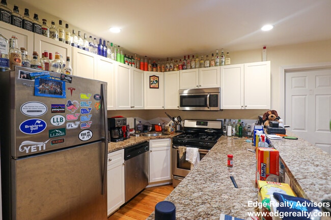 Photo - 323 Saint Paul St Unit 3