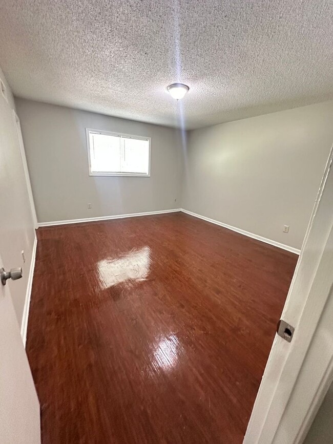 Photo - 4026 Hitchcock Dr