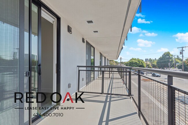 Photo - 3450 1/8 W 43rd St-504-A1 Unidad 504-A1