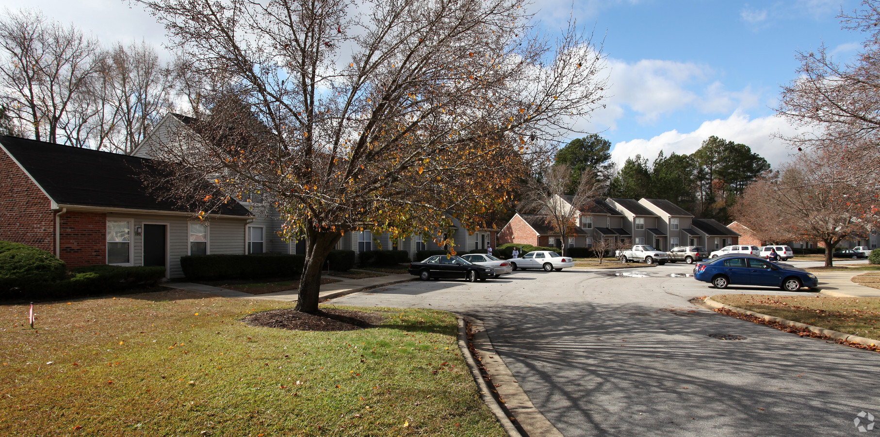 Greenwood - Greenwood Apartments