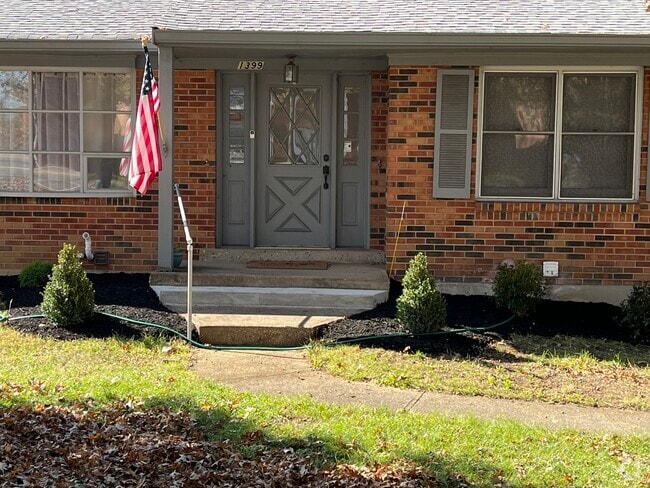 Building Photo - 1399 Sleepy Hollow Rd Unit 1 Rental