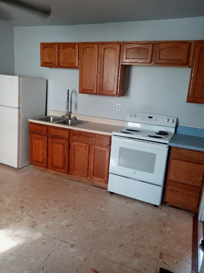 Photo - 150 S 5th St