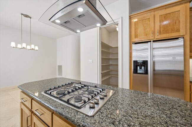 Photo - 6906 Sewanee St