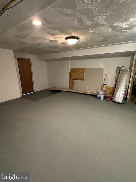 Building Photo - 3750 L St