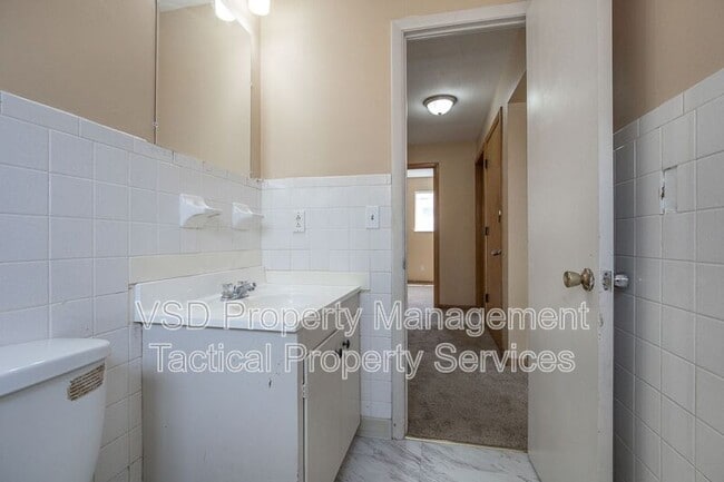 Photo - 19758 Maple Heights Blvd Unit Up