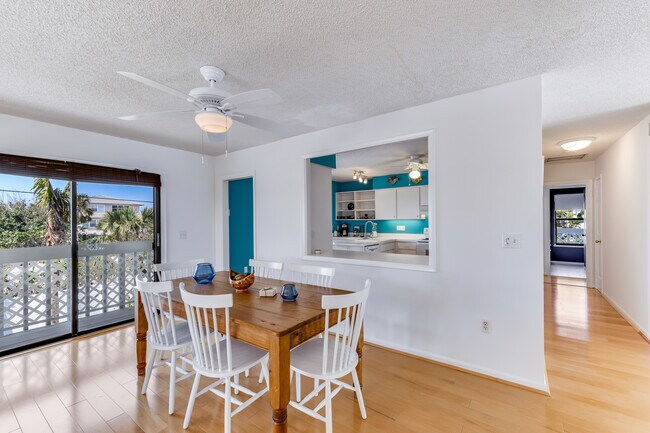 Photo - 200 Pilot St