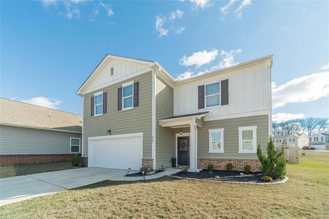 Building Photo - 222 Knightsbridge Ln