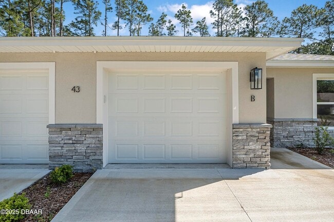 Photo - 43 Pony Express Dr