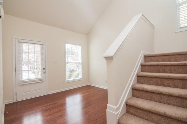 Photo - 267 Grenier Terrace NE