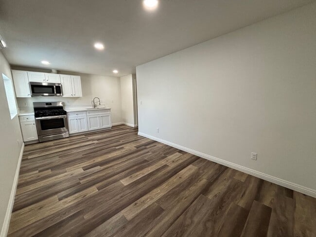 Photo - 1790 W Linden St Unit 3