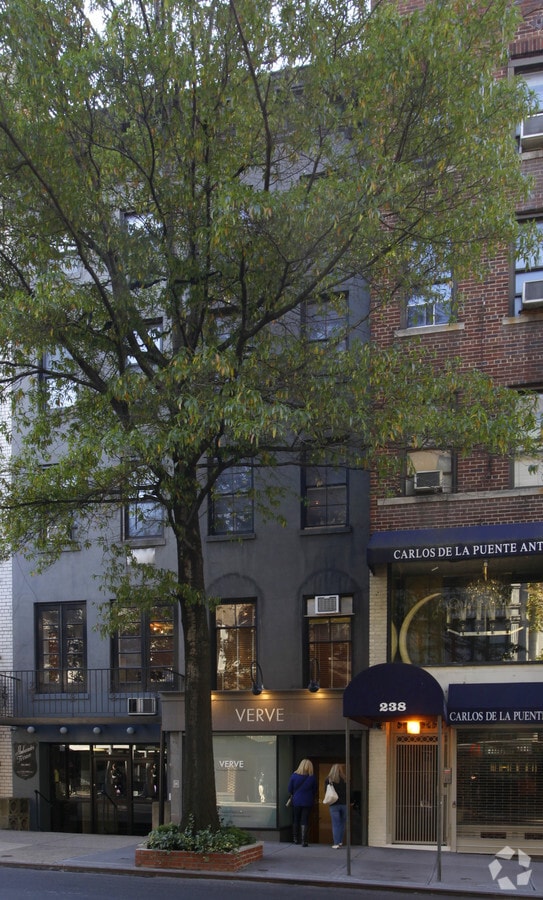 Photo - 240 E 60th St