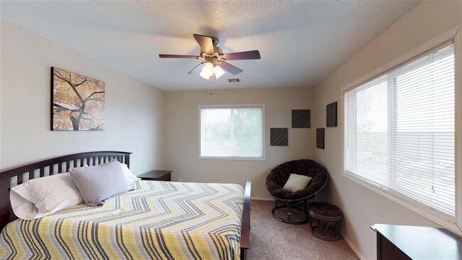 Photo - Sierra Vista Apartments