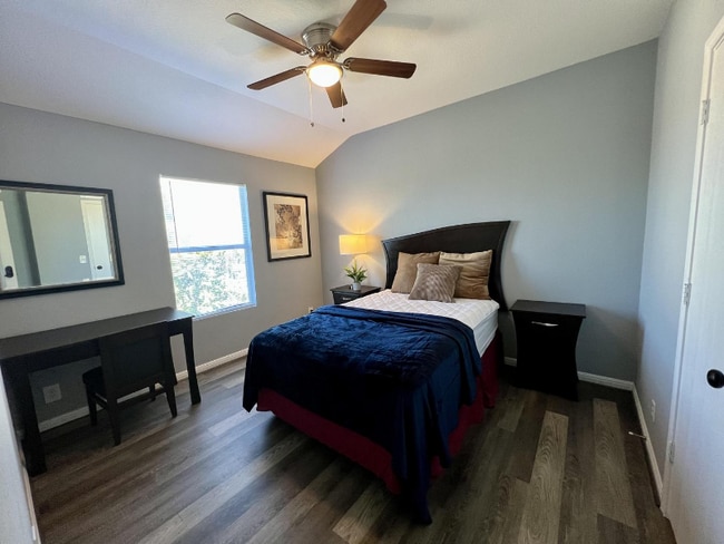 Photo - 4718 Dorchester Heights Ln