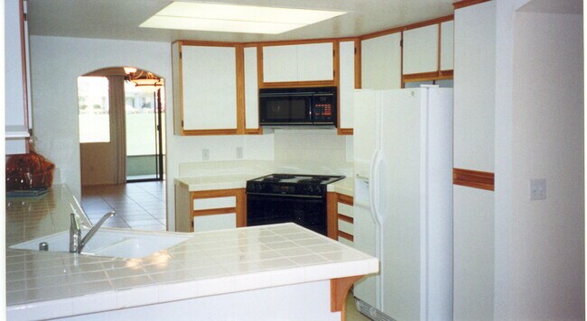 Photo - 42593 Liolios Dr Unit 2 Master Bed in Gated Country Club