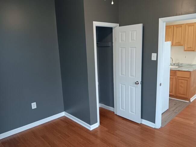 Photo - 2607 Cecil B. Moore Ave Unidad C