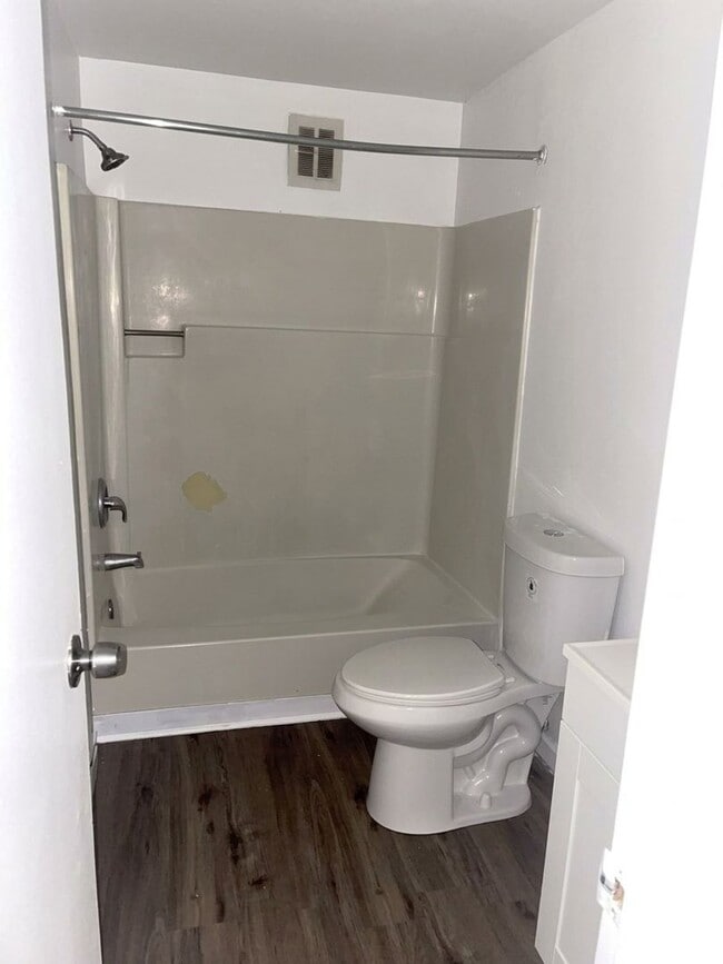 405 Ash St Unit Ash Unit 3