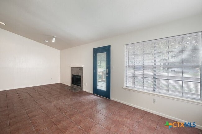 Photo - 1104 Academy St