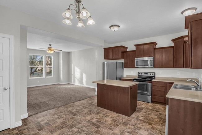 Photo - Spacious 4BR End-Unit Townhome | Low-Maintenance HOA Living