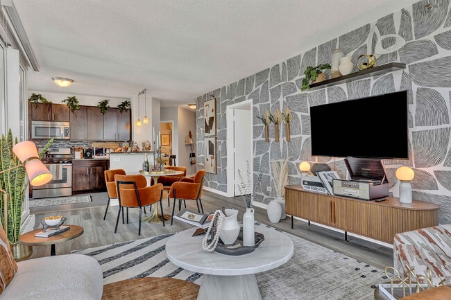 Photo - The Streeter