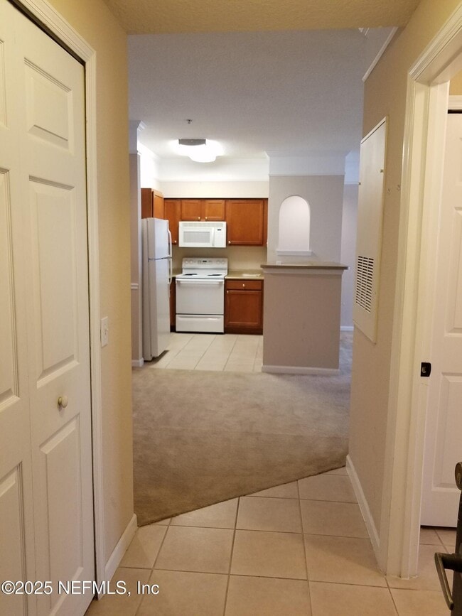 Building Photo - 8550 Touchton Rd Unit 323 Rental