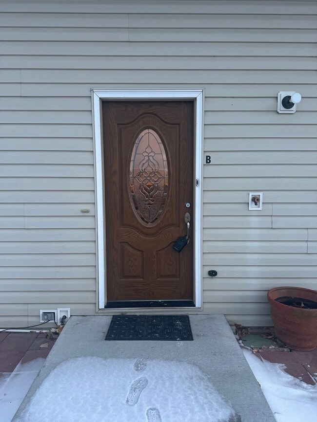 Building Photo - 380 Shoshone Ave Unit 380 Shoshone Ave Apt B