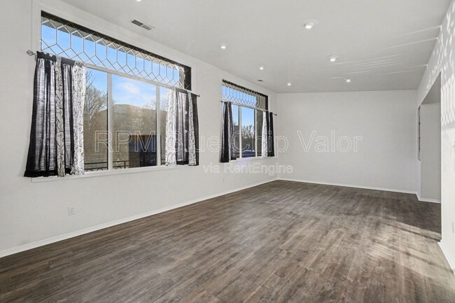 Photo - 1119 E McMillan St Unidad Apt F