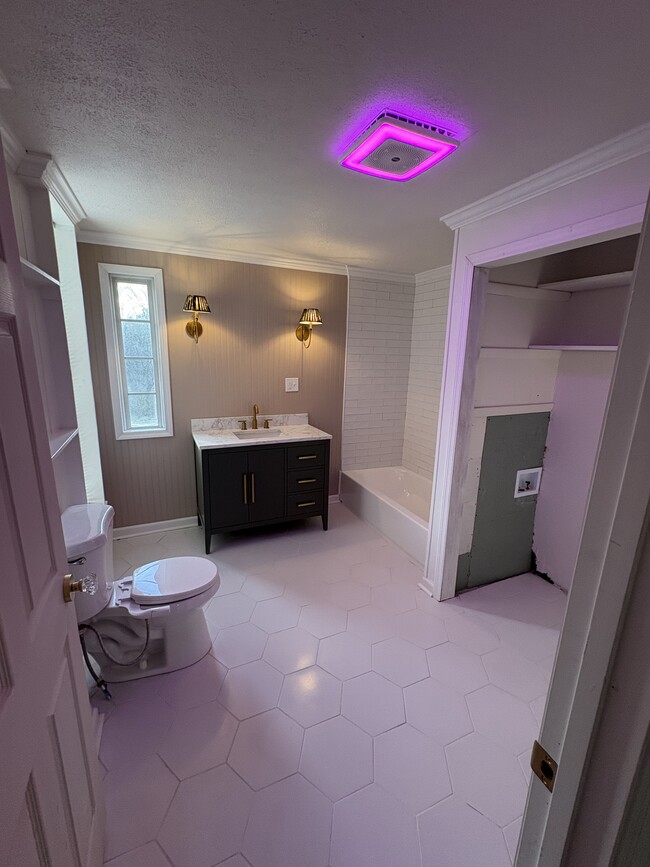 Photo - 589 Mountain Rd