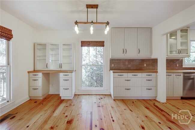 Photo - 145 Hendrix Ave