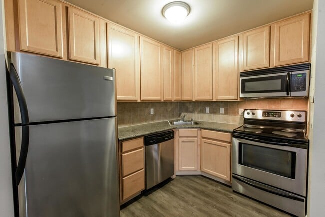 Photo - Cavalier Park Apartments