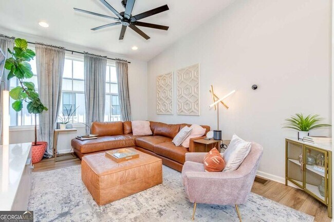 Photo - 912 Brees Ct