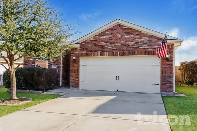 Building Photo - 417 Sapphire Ln