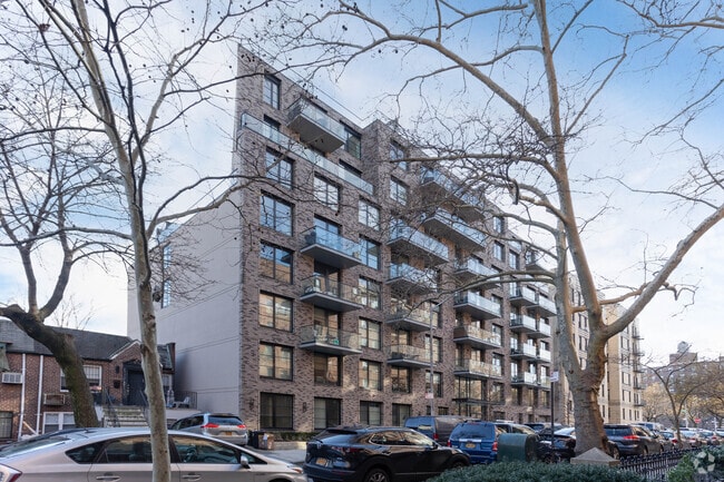 Photo - 264 Webster Ave