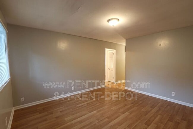 Photo - 1213 S Lombard Ave