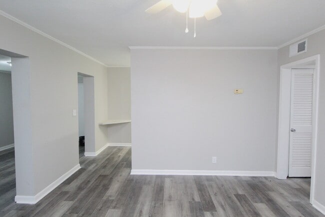 Photo - Move-In Ready 3-Bed Home with New Flooring...