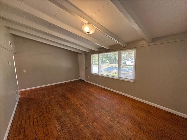 Photo - 4051 Pringle Dr